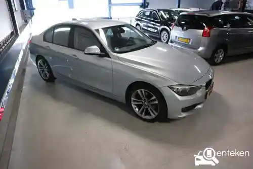BMW 320i 2013