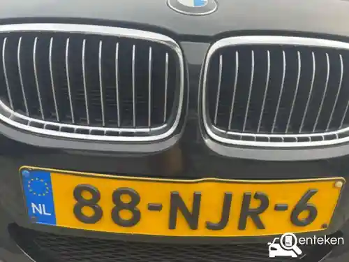 BMW 318i Touring 2010