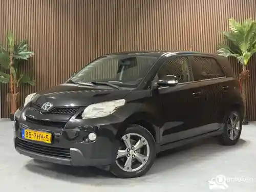 Toyota Urban Cruiser 1.33 2011