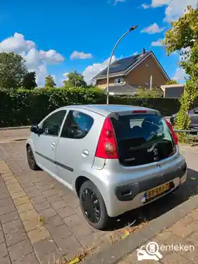 Peugeot 107 1.0 70 2011