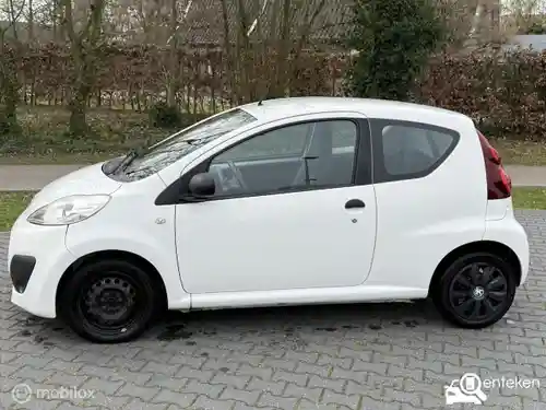 Peugeot 107 1.0 68 2012