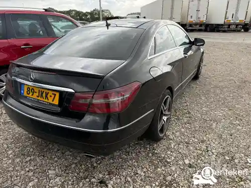 Mercedes-Benz E 350 CDI BlueEFFICIENCY Coupé 2009