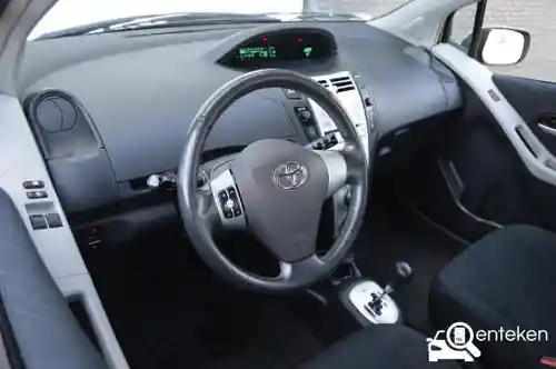 Toyota Yaris 1.3 2006