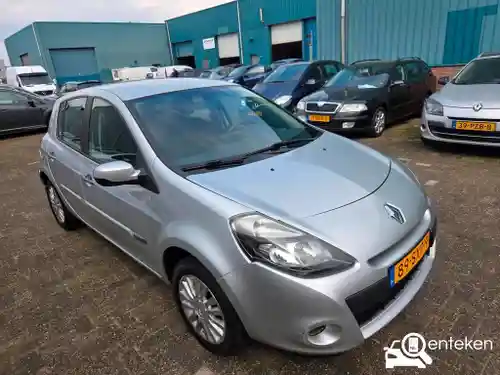 Renault Clio 1.2 16V 75 2012