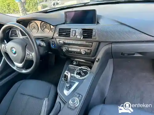 BMW 320i 2012