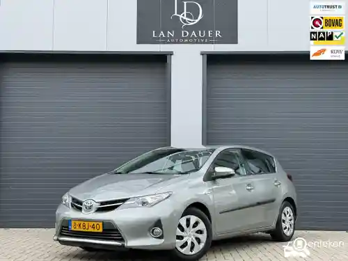 Toyota Auris 1.8 Hybrid 2013