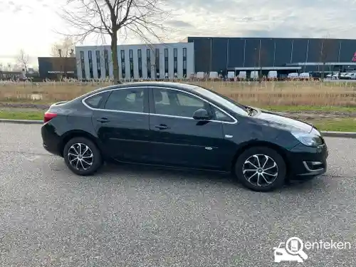 Opel Astra 1.4 Turbo 2013