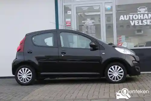 Peugeot 107 1.0 68 2013