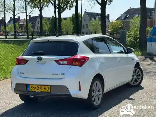 Toyota Auris 1.8 Hybrid 2013