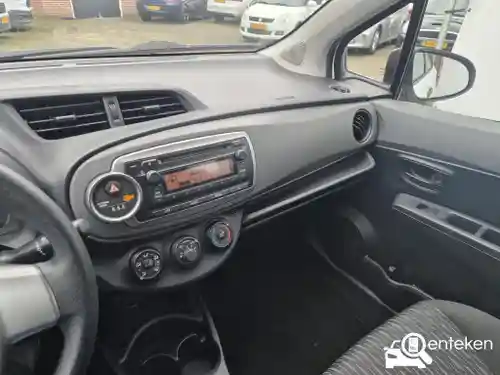 Toyota Yaris 1.0 2012