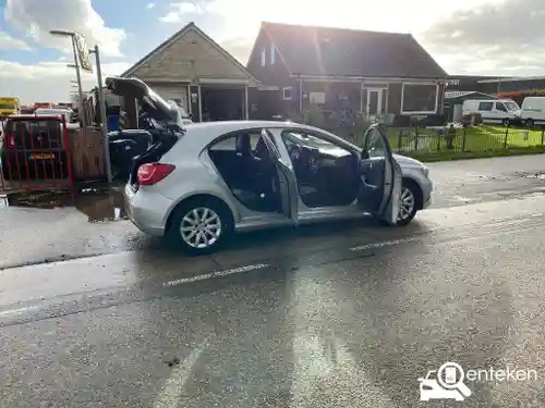 Mercedes-Benz A 180 2013