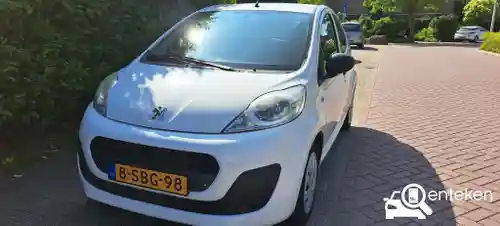 Peugeot 107 1.0 68 2013