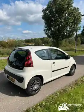 Peugeot 107 1.0 68 2013