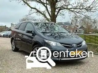 Toyota Auris Touring Sports 1.8 Hybrid 2013