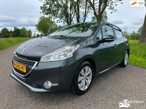 Peugeot 208 1.2 PureTech 82 2013