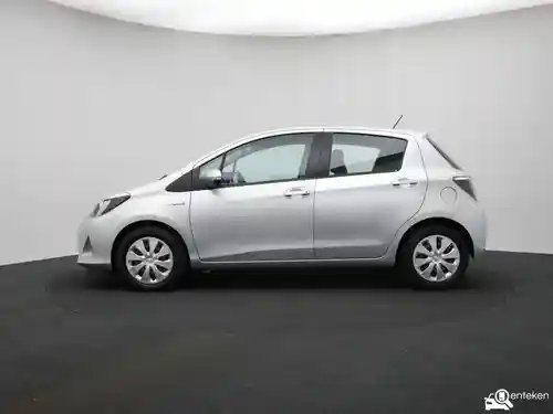 Toyota Yaris 1.5 Hybrid 2013