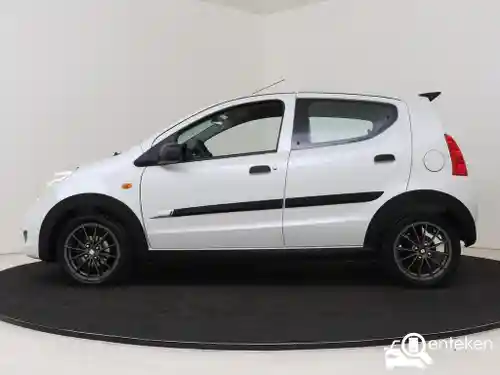 Suzuki Alto 1.0 2013