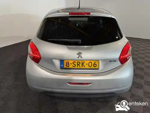 Peugeot 208 1.2 PureTech 82 2013