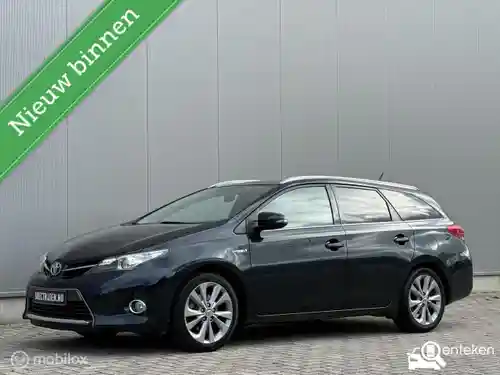Toyota Auris Touring Sports 1.8 Hybrid 2013