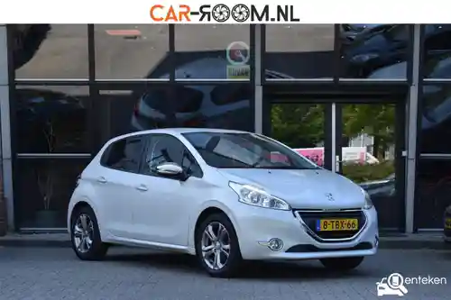 Peugeot 208 1.2 PureTech 82 2013