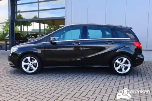 Mercedes-Benz B 180 2014