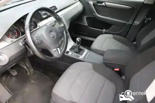 VW Passat 1.6 TDI BlueMotion 2014