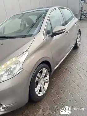 Peugeot 208 1.2 PureTech 82 2014
