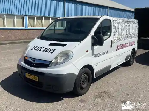 Opel Vivaro 2,9t 2.0 CDTI 2011