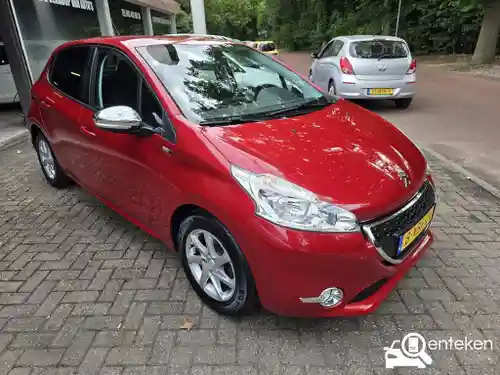 Peugeot 208 1.2 PureTech 82 2014