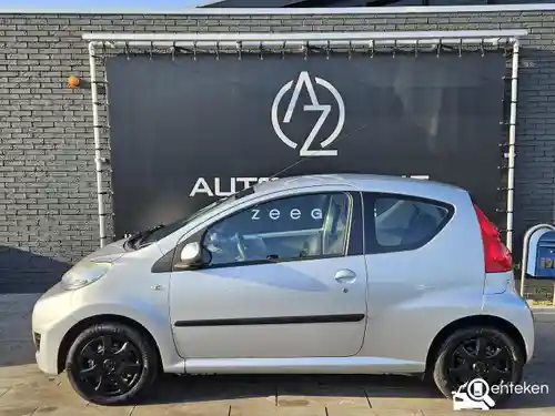 Peugeot 107 1.0 70 2011