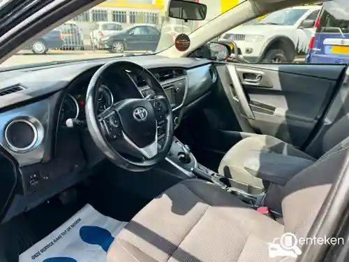 Toyota Auris 1.8 Hybrid 2014