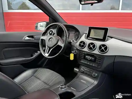 Mercedes-Benz B 180 2014