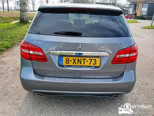 Mercedes-Benz B 180 2014
