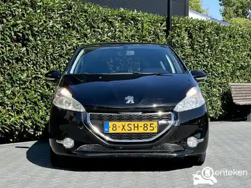 Peugeot 208 1.2 PureTech 82 2014