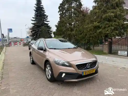 Volvo V40 Cross Country D2 2015