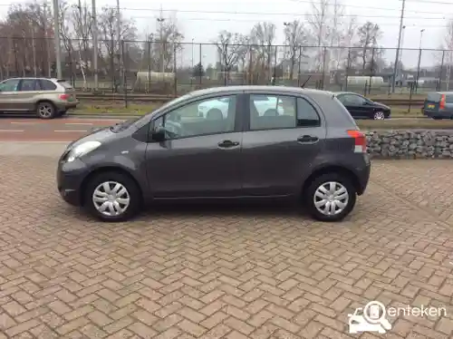 Toyota Yaris 1.0 2009