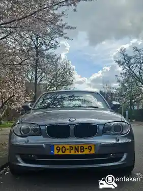 BMW 118i 2011