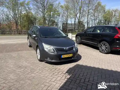 Toyota Avensis 1.8 2011