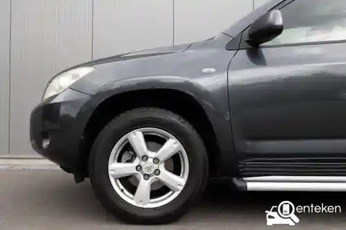 Toyota RAV4 2.0 2006