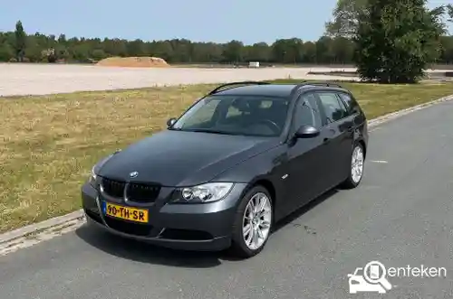BMW 318i Touring 2006