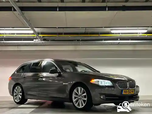 BMW 530i Touring 2013