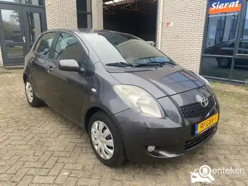 Toyota Yaris 1.3 2008