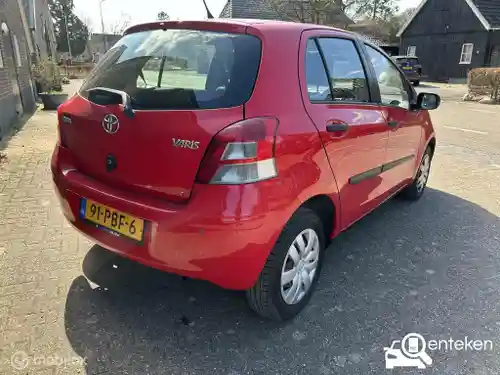 Toyota Yaris 1.0 2011