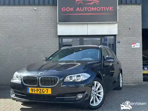 BMW 523i Touring 2011