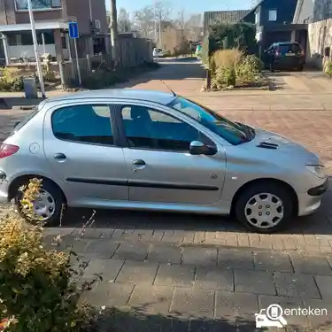 Peugeot 206 75 2005