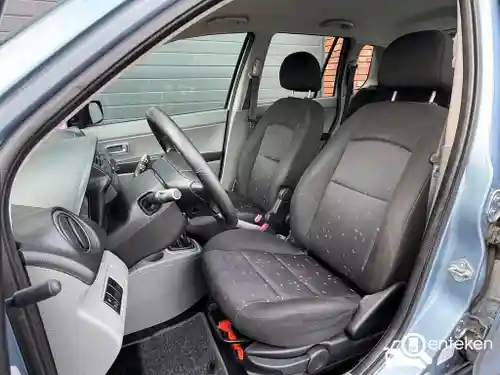 Mazda 2 1.4 2004