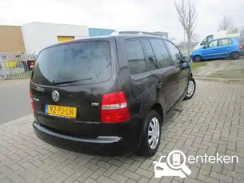 VW Touran 1.6 FSI 2004