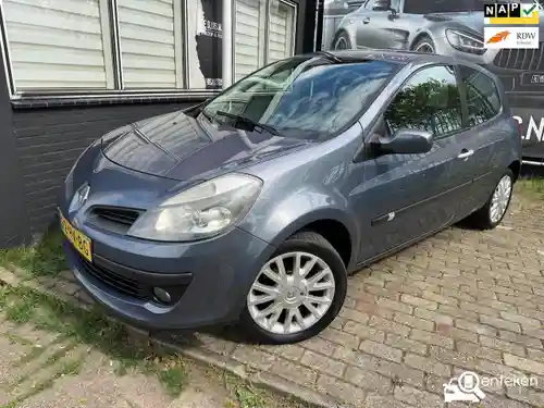Renault Clio 1.6 16V ESP 2005
