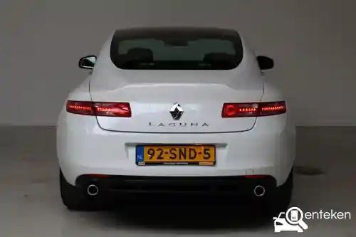 Renault Laguna Coupé dCi 150 2011