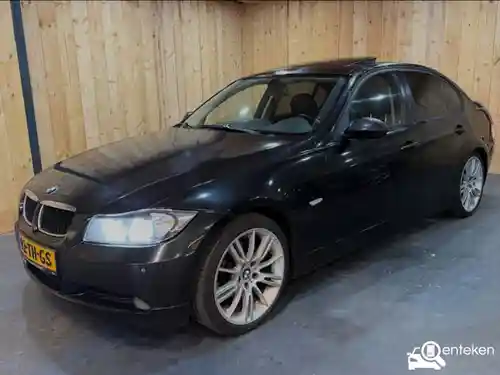 BMW 320i 2006